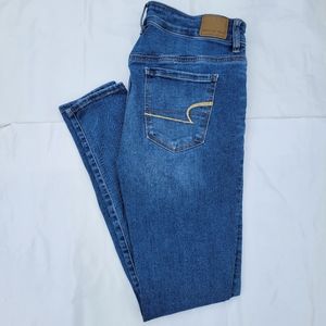 AEO High-Waisted Skinny Jeans - Size 10 Regular (EXCELLENT CONDITION)